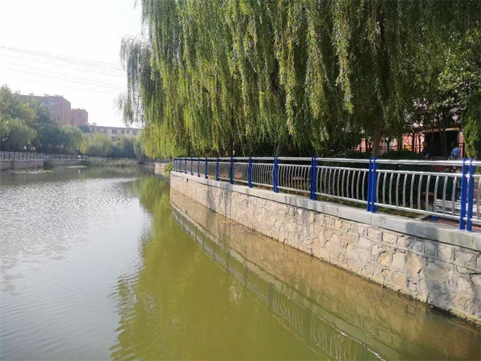 发货及时的道路隔离护栏经销商