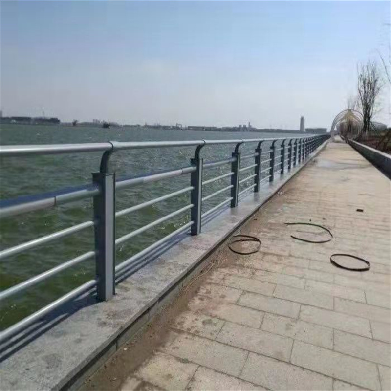  护栏工厂批发