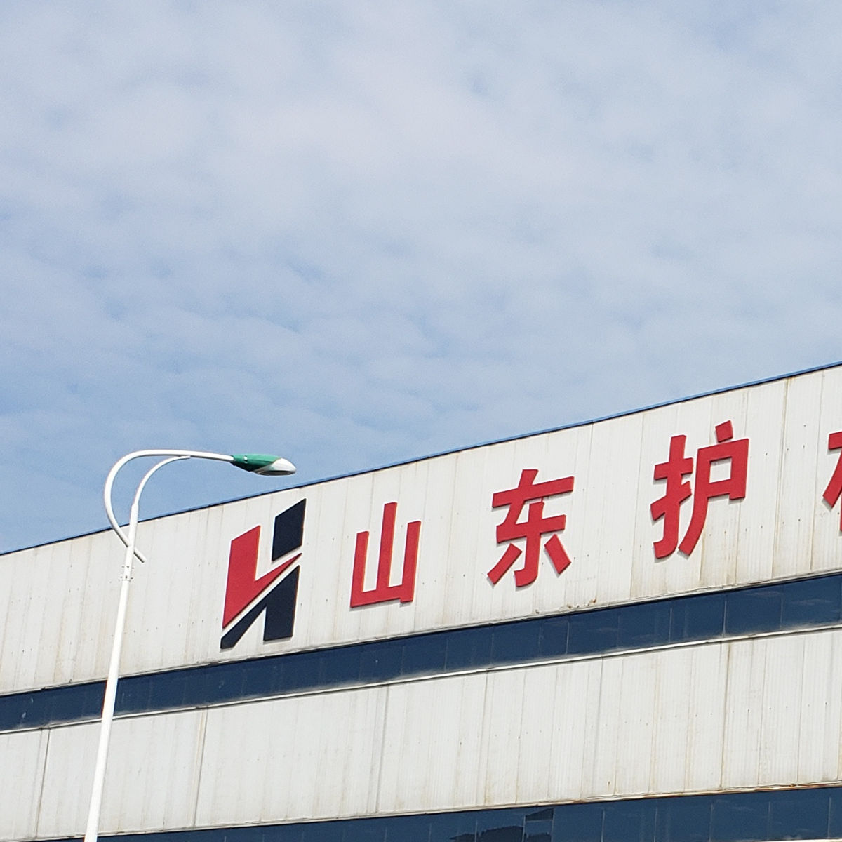 护栏钢丝绳护栏厂优良工艺