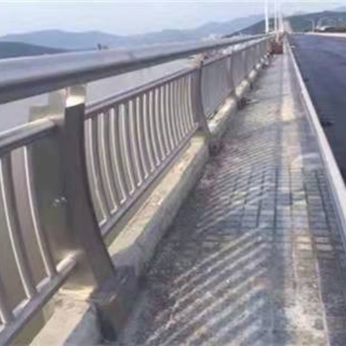 北京公路护栏厂家经济实用快捷的物流配送