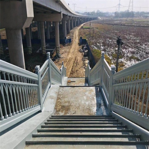 支持定制的灯光防撞护栏批发商
