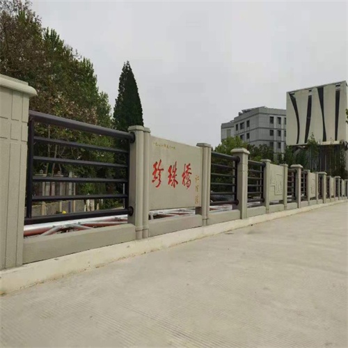支持定制的灯光防撞护栏批发商