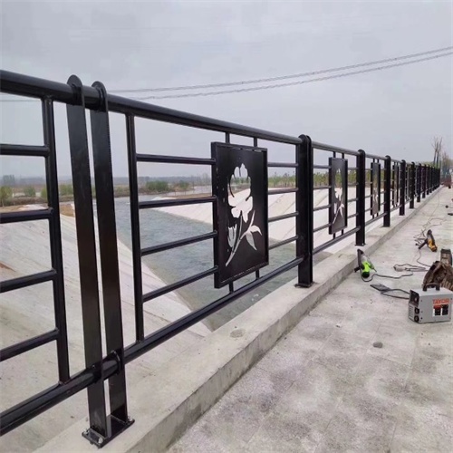 不锈钢公路护栏厂家-不锈钢公路护栏厂家质量可靠