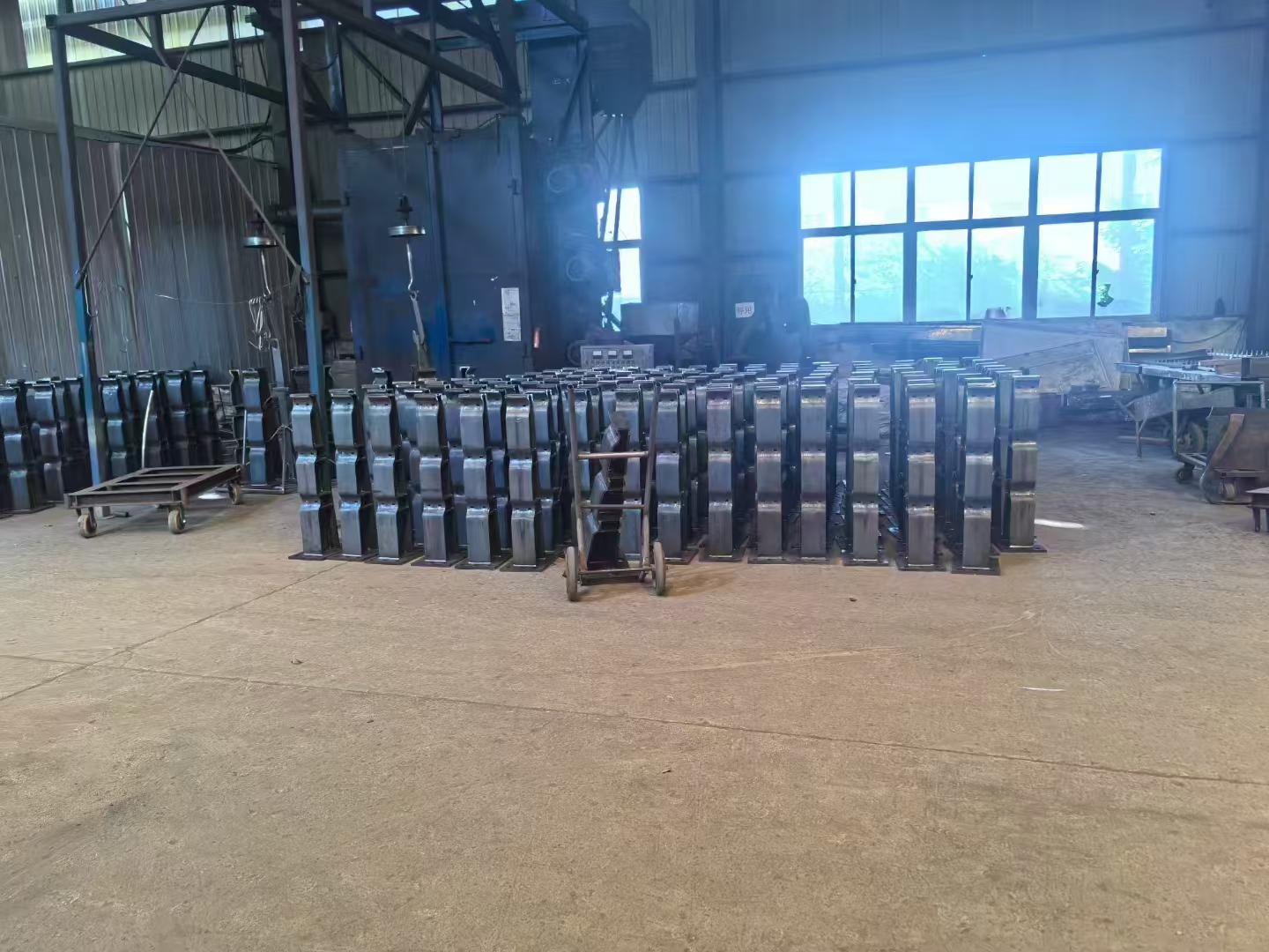 销售护栏_诚信厂家
