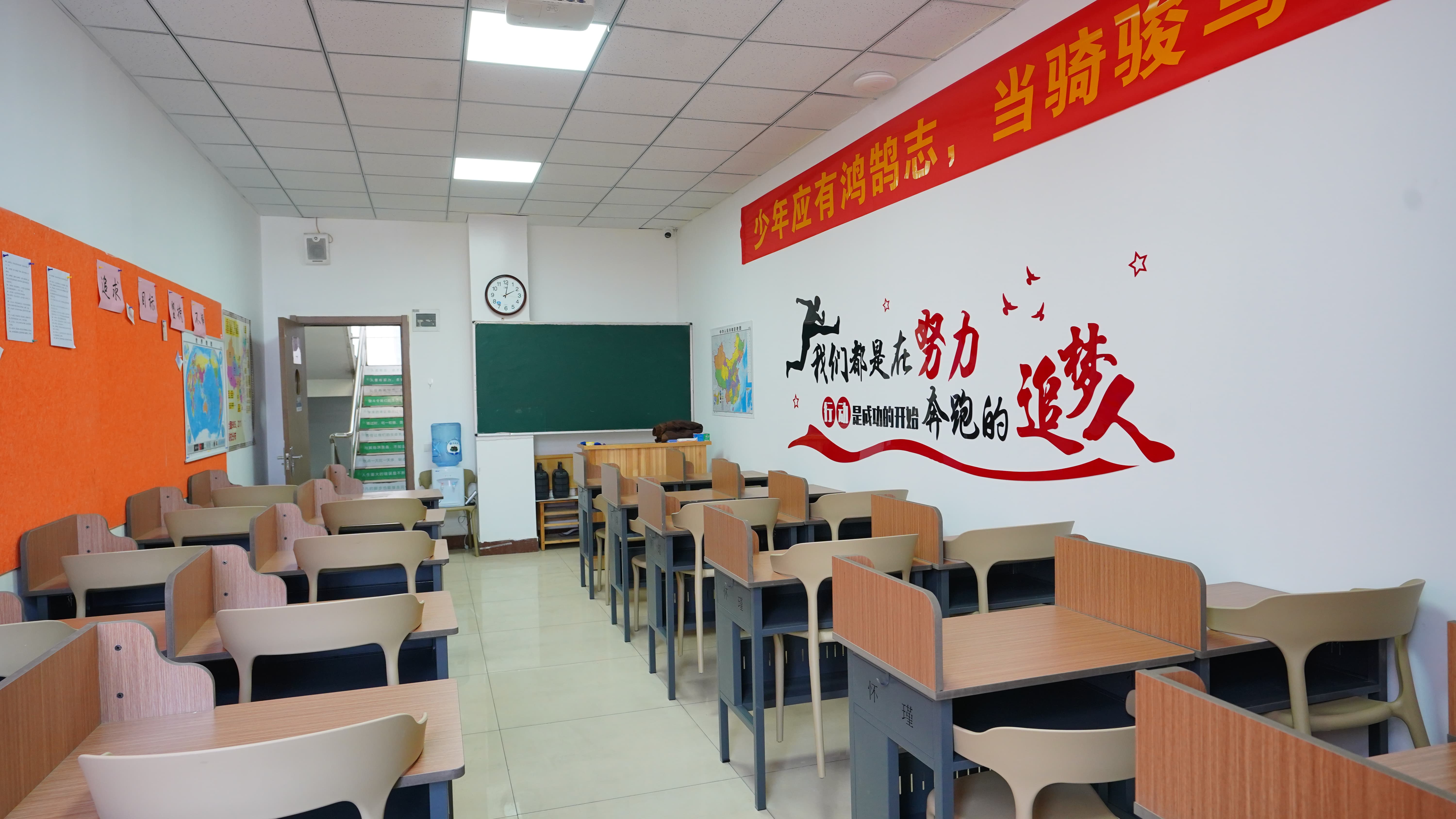 艺考文化课集训学校去哪家好立行学校师资队伍棒