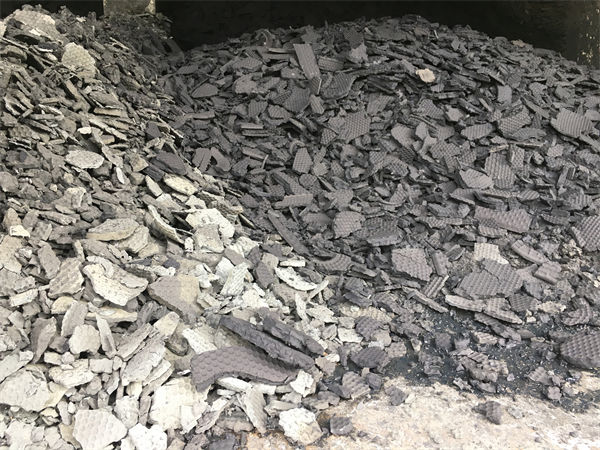 含铜泥二手太阳能光伏板回收值得信任