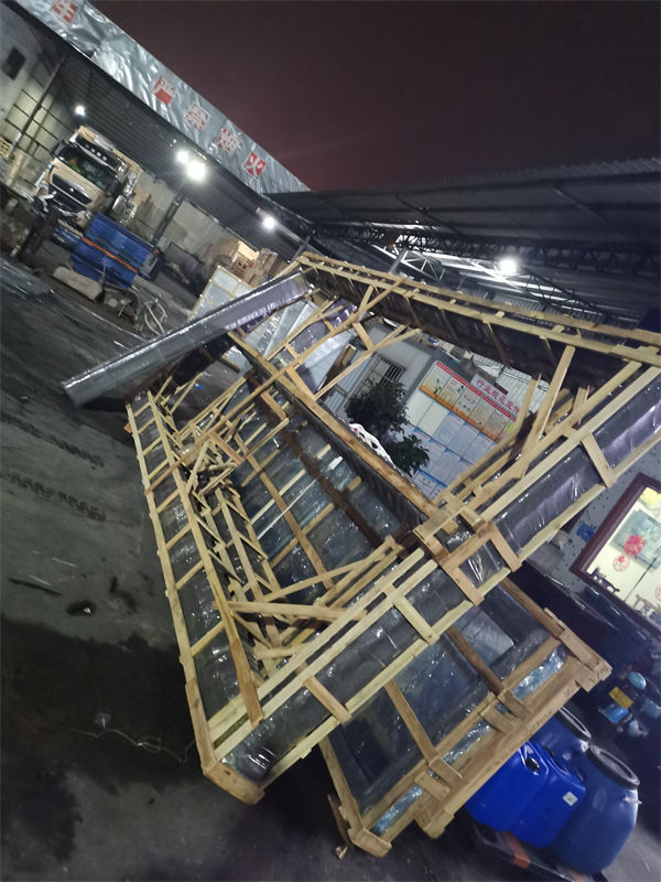 晟昌快运：狮山兴泰到佛山乐从镇玻璃窗框整车配货