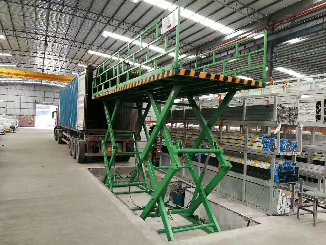 移动剪叉自行升降机团队品质过硬
